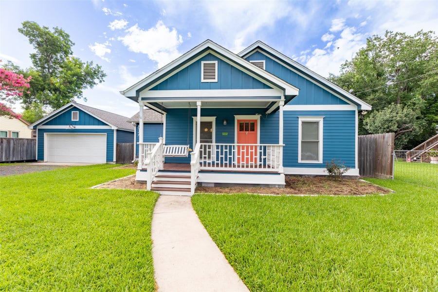 Property photo for 817 Gale Street, Houston, TX