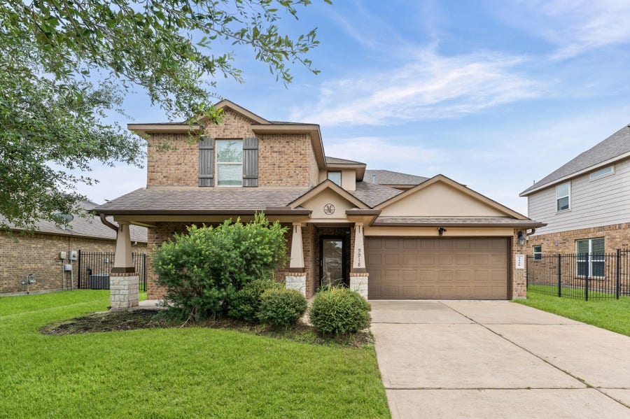 Property photo for 9918 Channel Set Way, Rosharon, TX