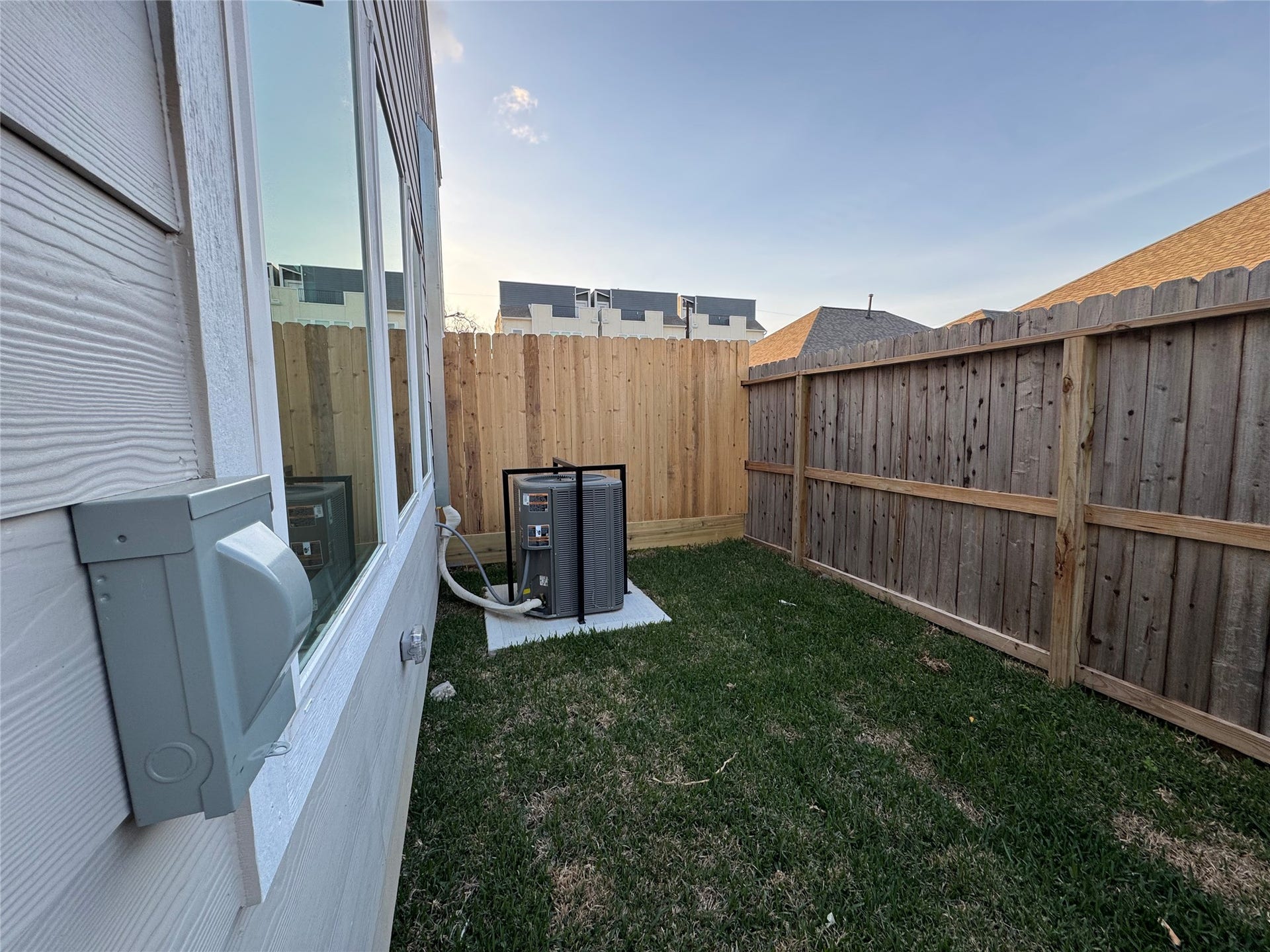 3107 Dennis Street, Houston, TX 77004 3107 Dennis Street, Houston, TX 77004