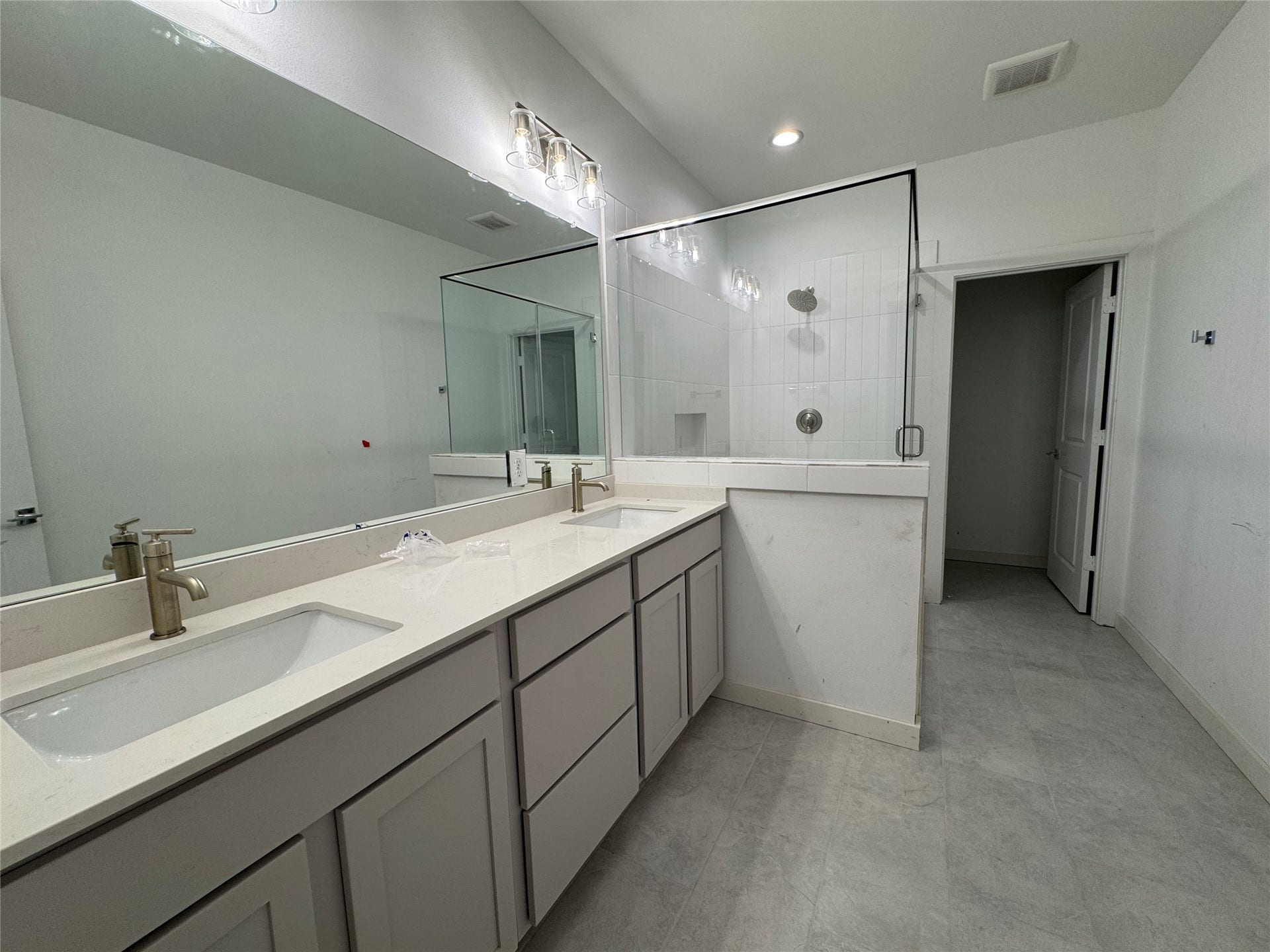 3107 Dennis Street, Houston, TX 77004 3107 Dennis Street, Houston, TX 77004