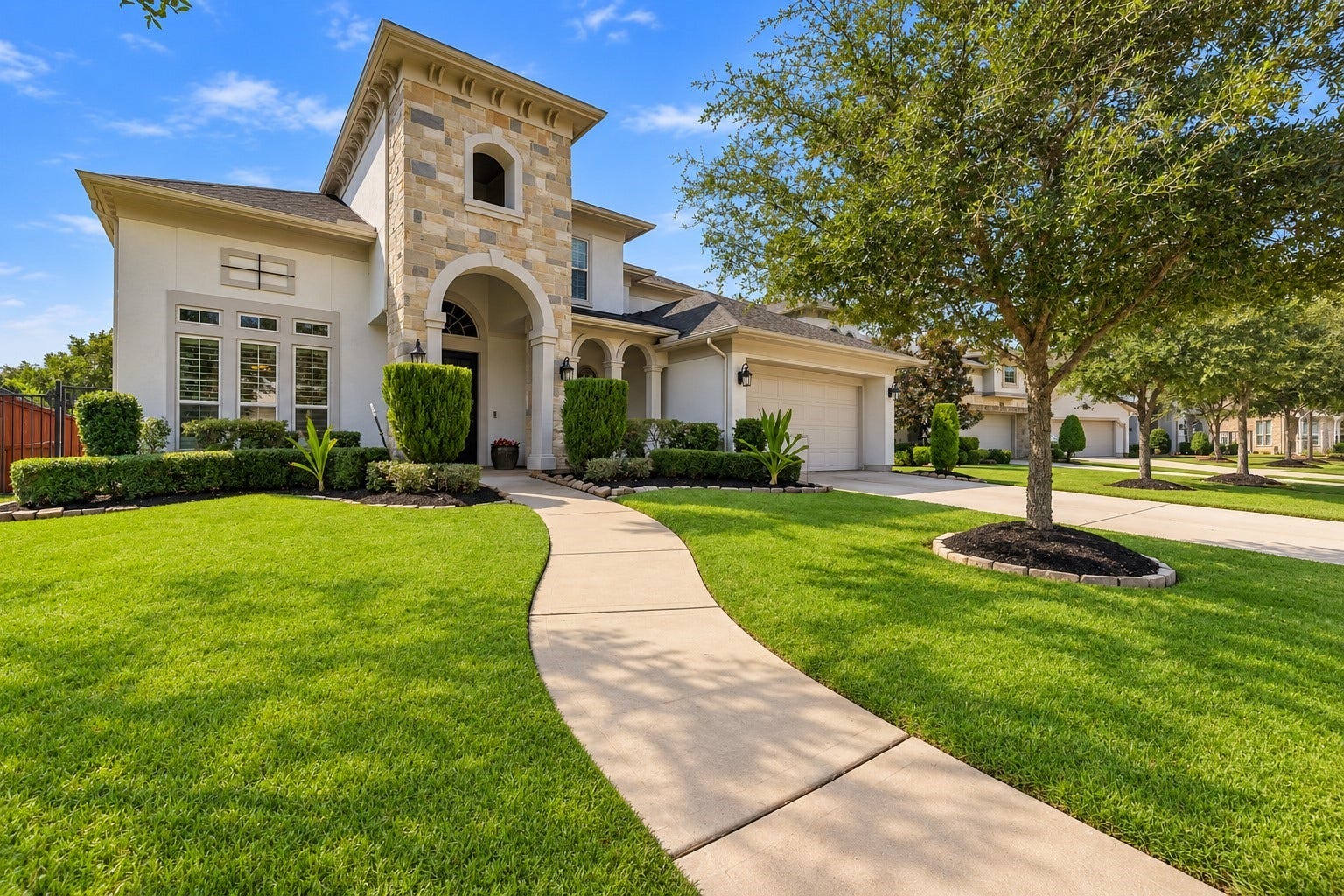4410 Astalot Court, Missouri City, TX 77459 Stunning Stucco & Stone Exterior