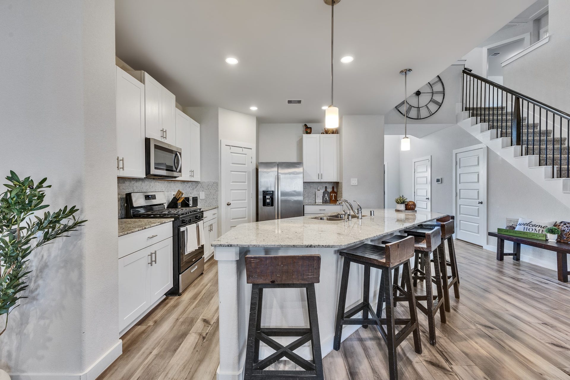 10842 Bodie Hills Drive, Rosharon, TX 77583