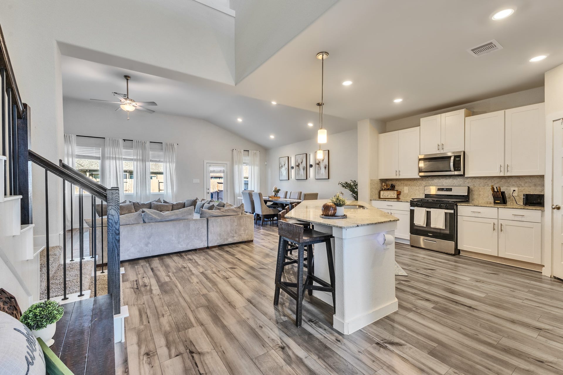 10842 Bodie Hills Drive, Rosharon, TX 77583