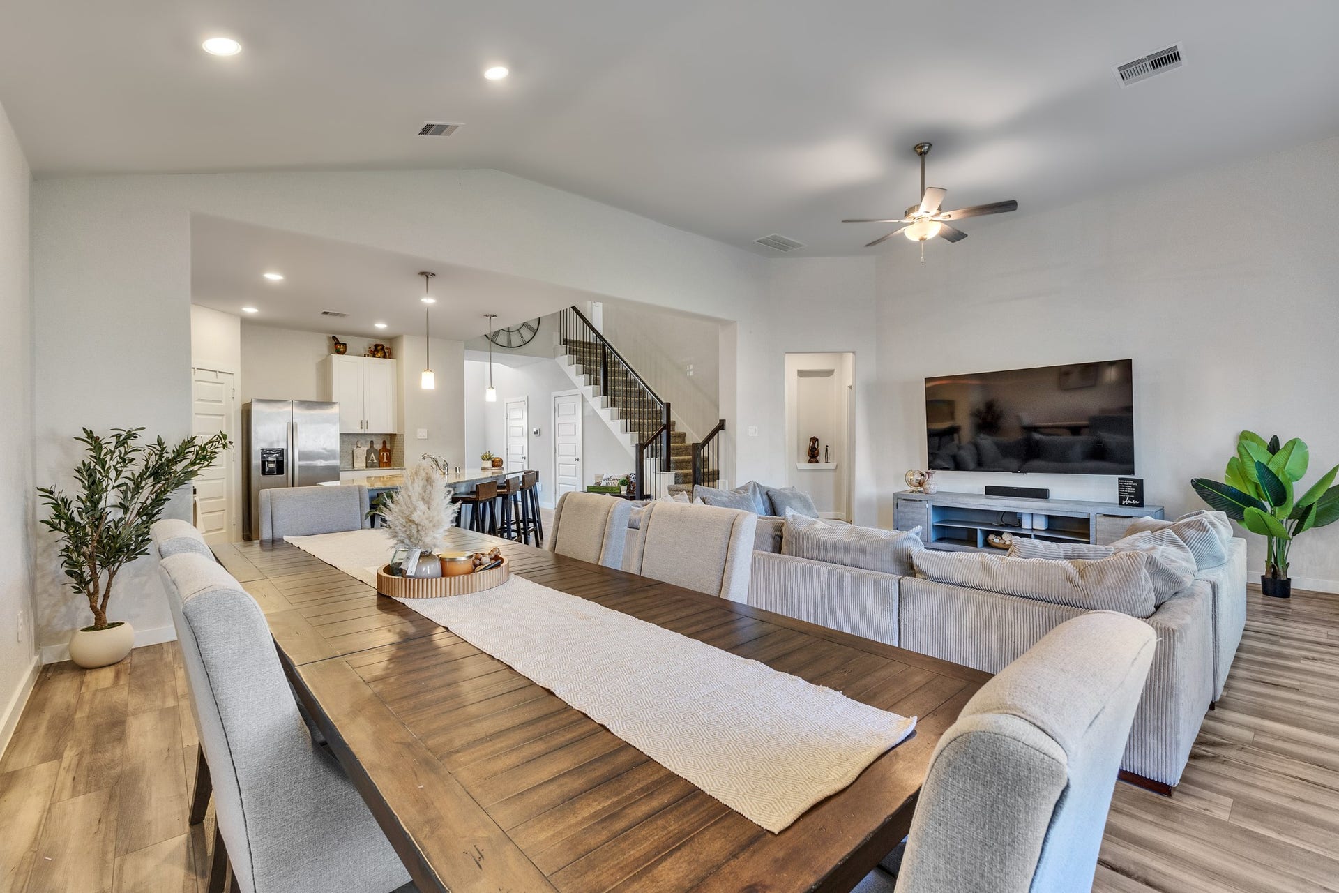 10842 Bodie Hills Drive, Rosharon, TX 77583