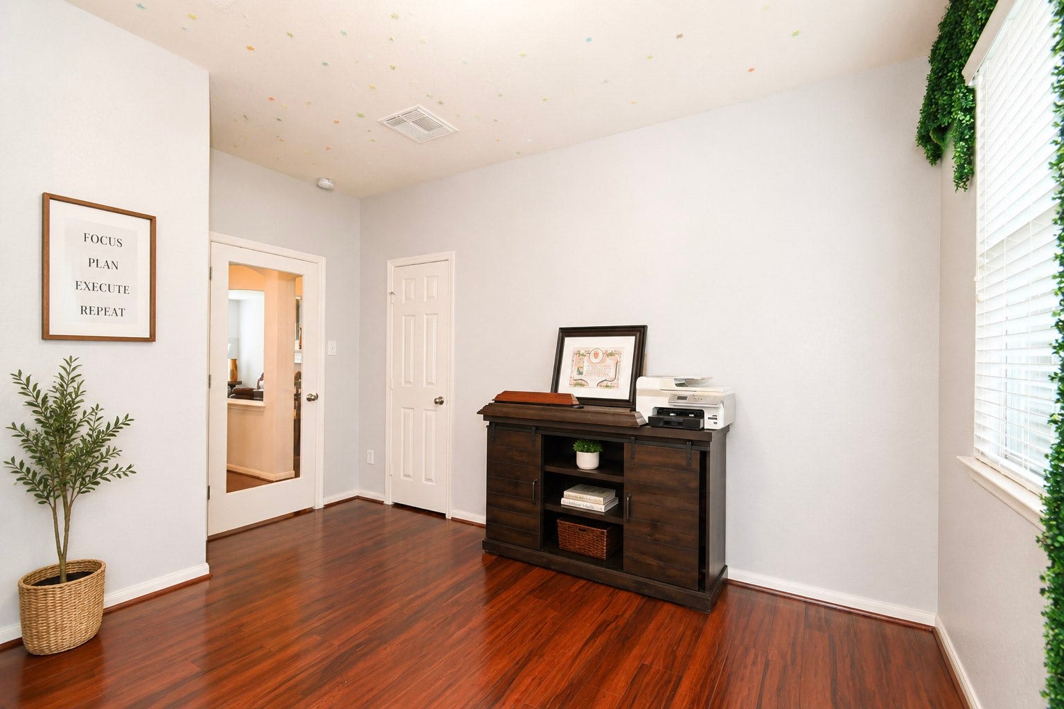 11414 Sleepy Hollow Trail Lane, Houston, TX 77089 11414 Sleepy Hollow Trail Lane, Houston, TX 77089