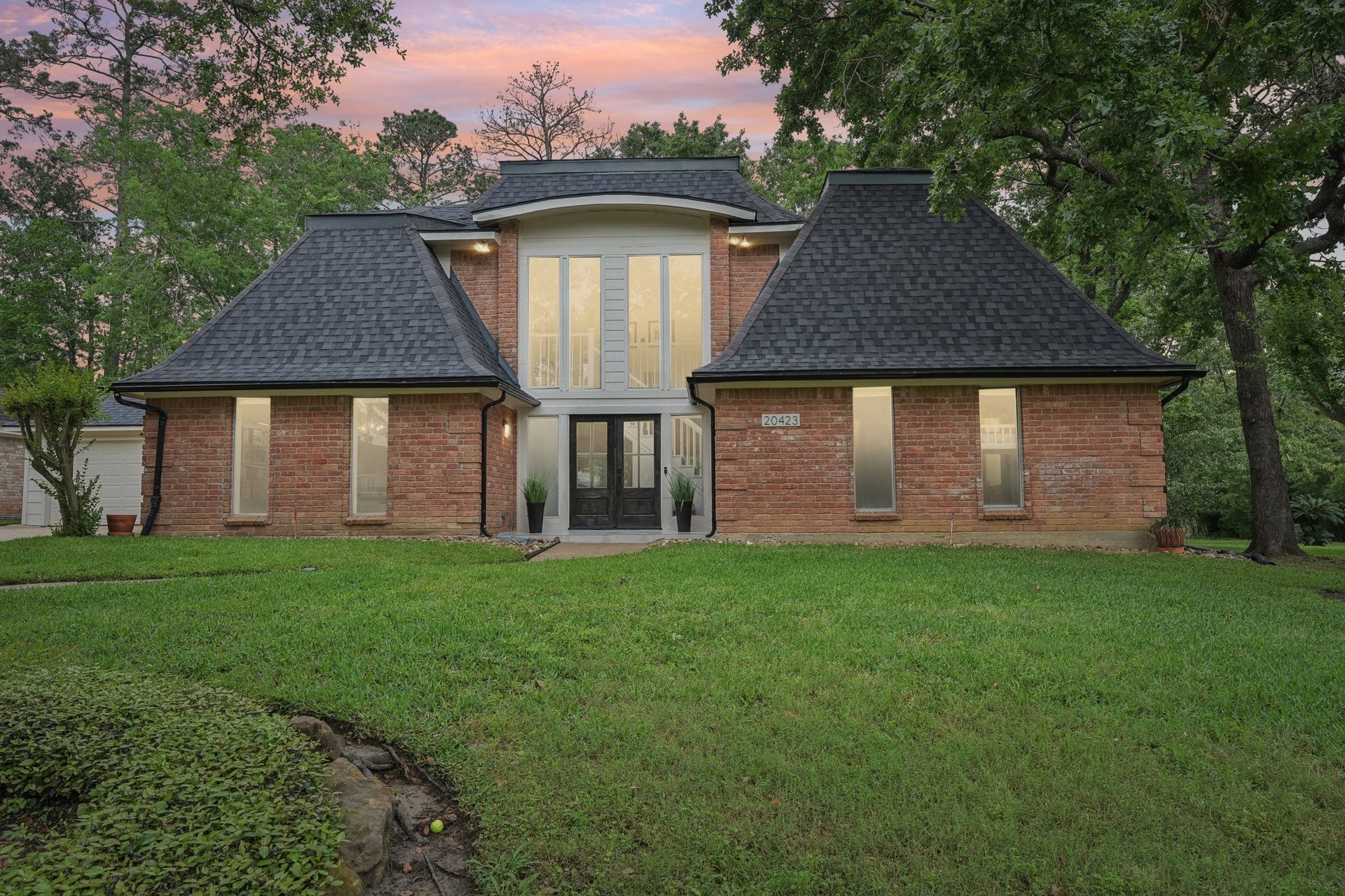 20423 Woodsong Court, Humble, TX 77346 Thank you for viewing 24023 Woodsong Court.
