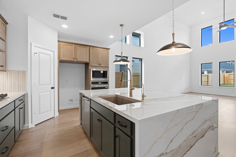 Property photo for 10923 Spring Wind Drive, Missouri City, TX