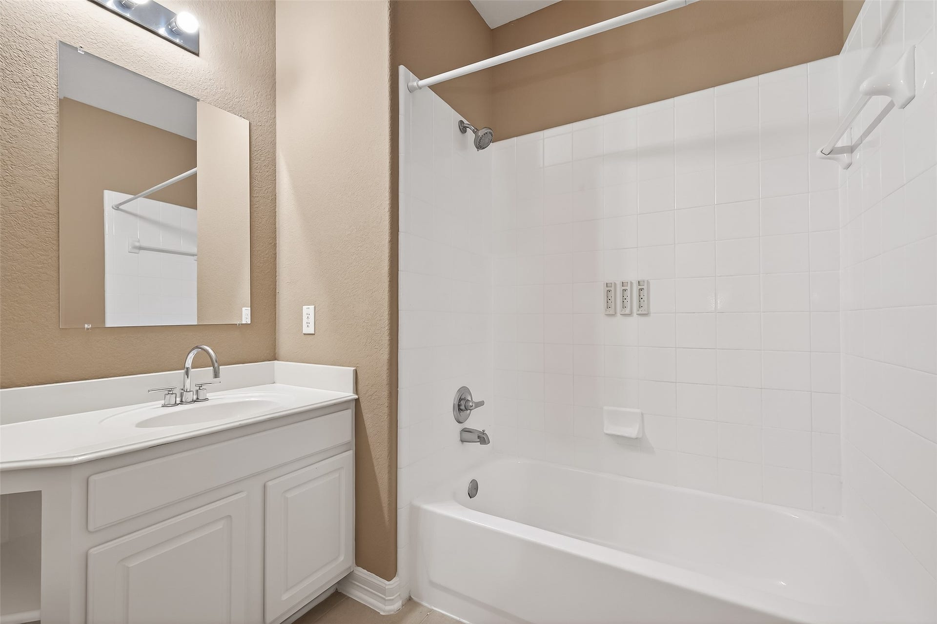 21103 Falcon Creek Court, Richmond, TX 77406 21103 Falcon Creek Court, Richmond, TX 77406