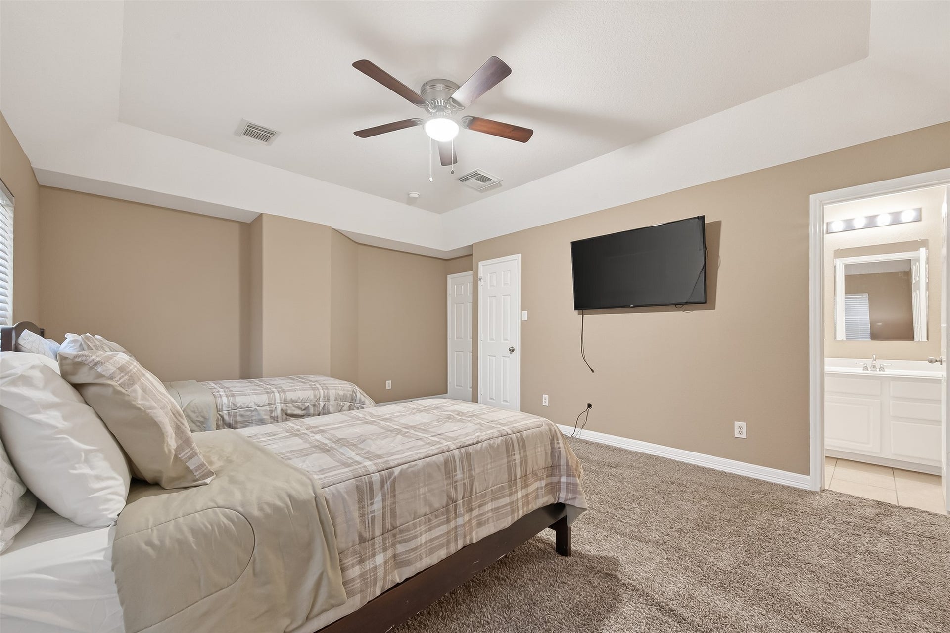 21103 Falcon Creek Court, Richmond, TX 77406 21103 Falcon Creek Court, Richmond, TX 77406