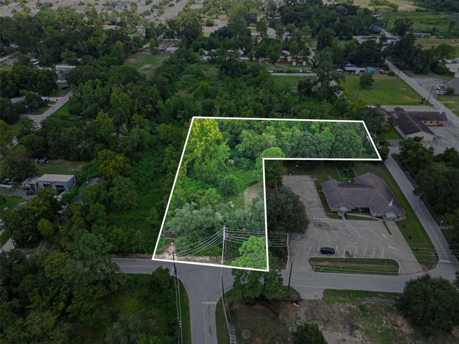 Property photo for 430 Booker Drive, Spring, TX