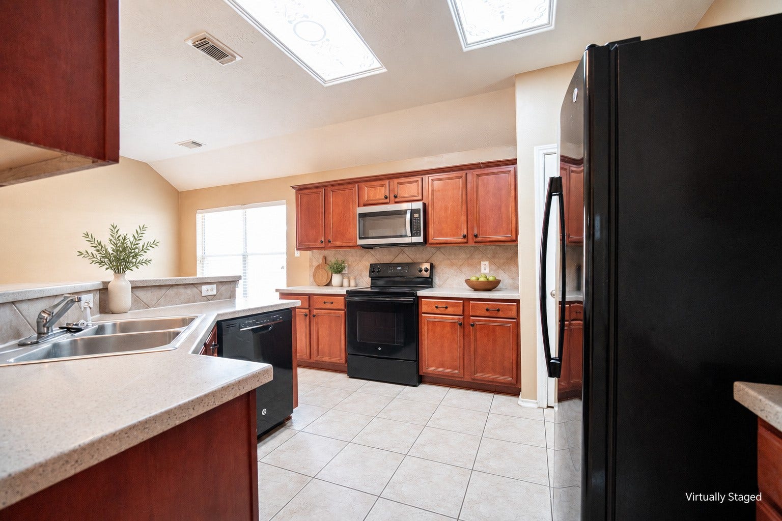 7318 Chasegrove Lane, Richmond, TX 77407 Virtually Staged
