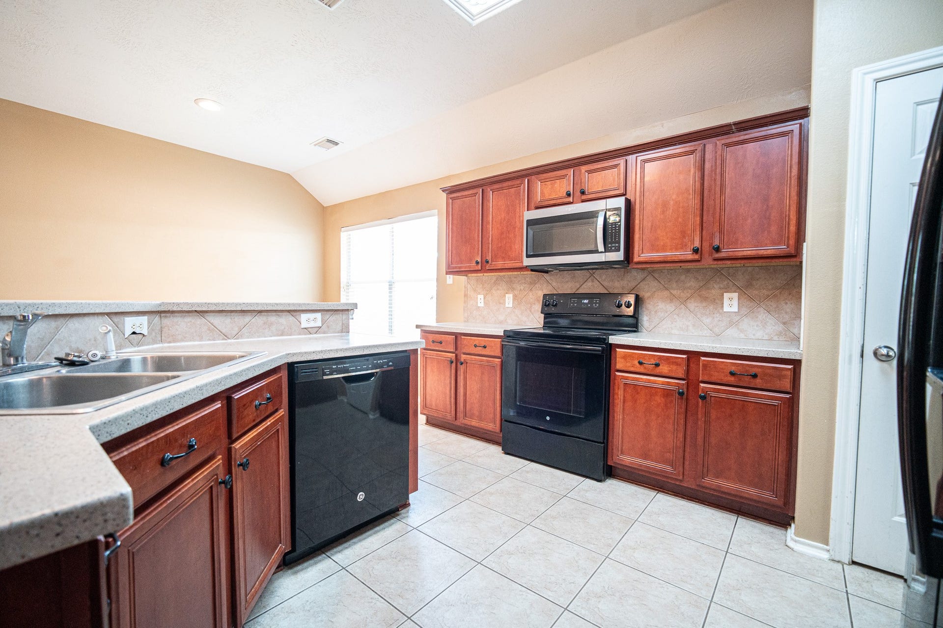 7318 Chasegrove Lane, Richmond, TX 77407 7318 Chasegrove Lane, Richmond, TX 77407