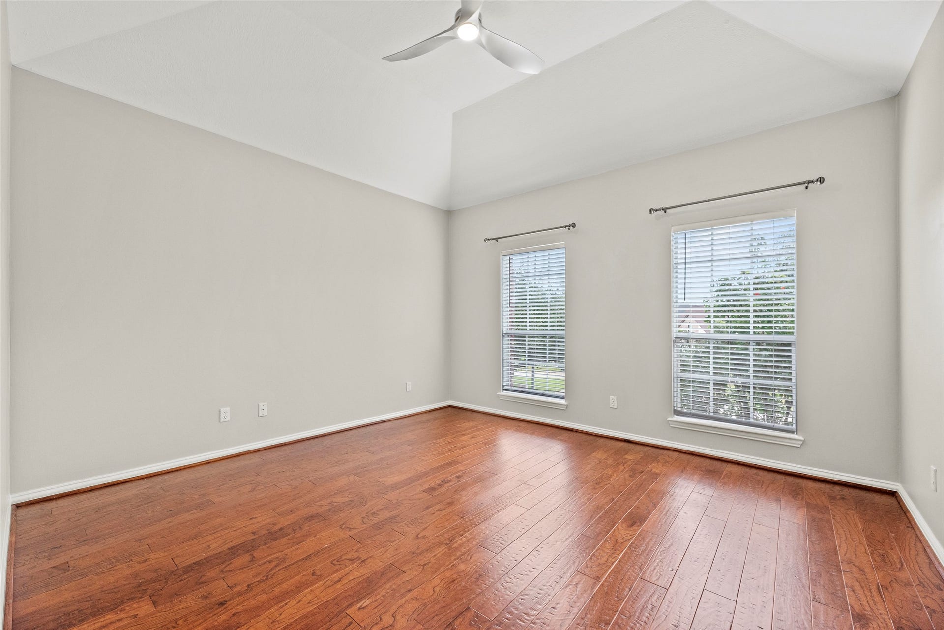13915 Springmint Drive, Cypress, TX 77429 Secondary bedroom with an en-suite bathroom.