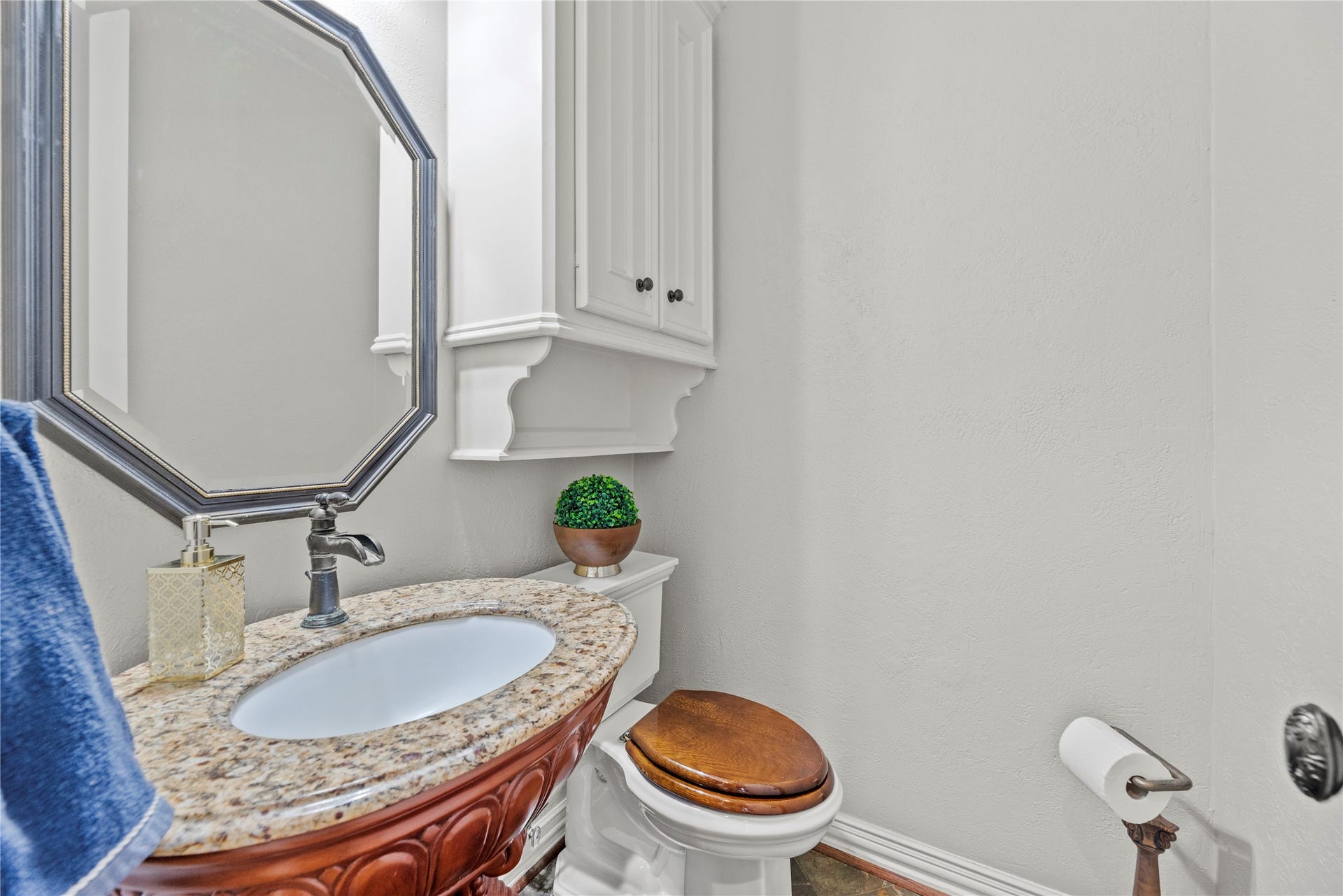 13915 Springmint Drive, Cypress, TX 77429 Half bathroom located downstairs.