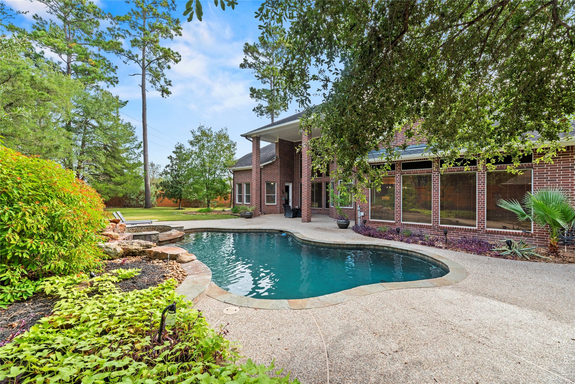13915 Springmint Drive, Cypress, TX 77429 Welcome home.