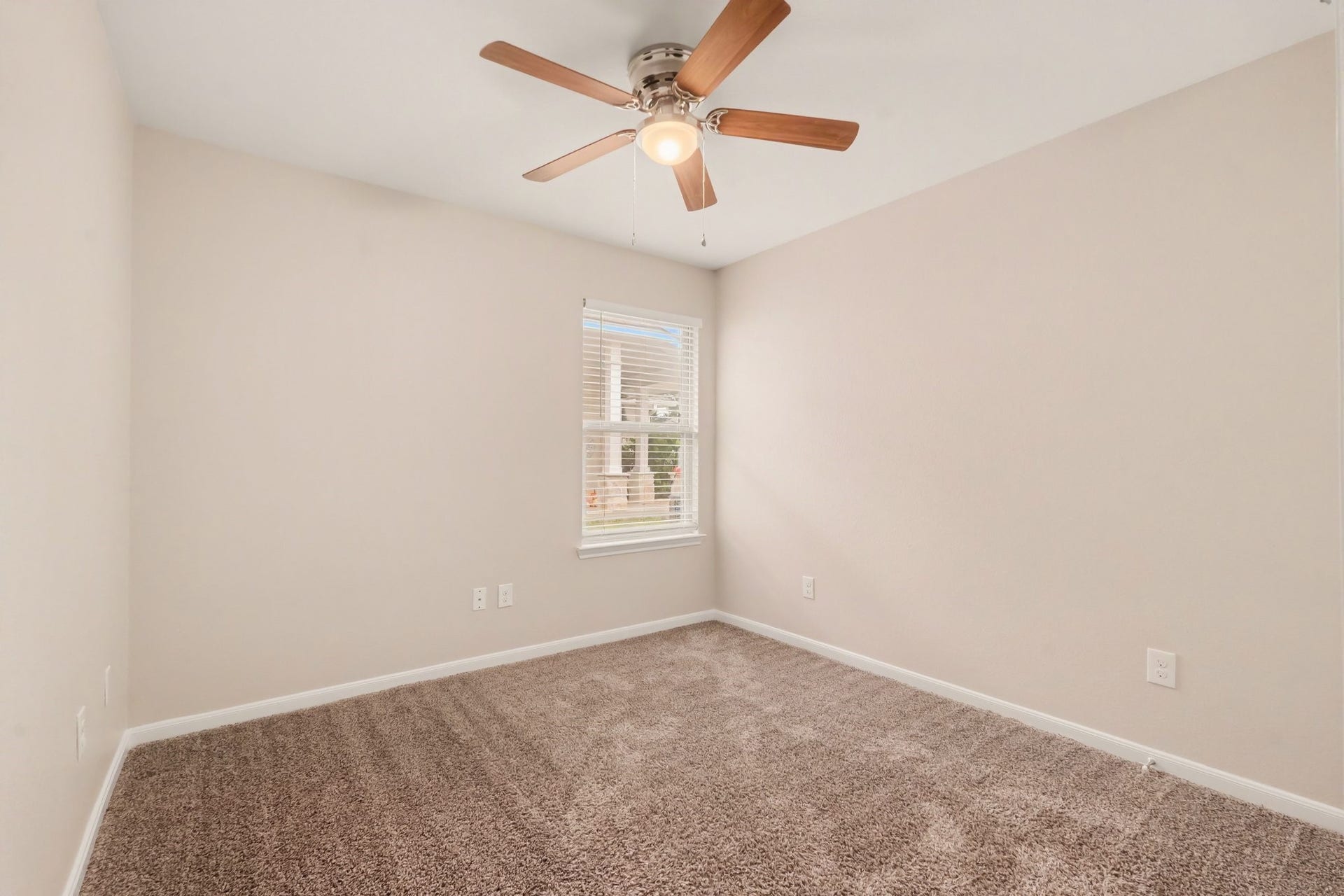 199 Brocks Lane, Montgomery, TX 77356 199 Brocks Lane, Montgomery, TX 77356