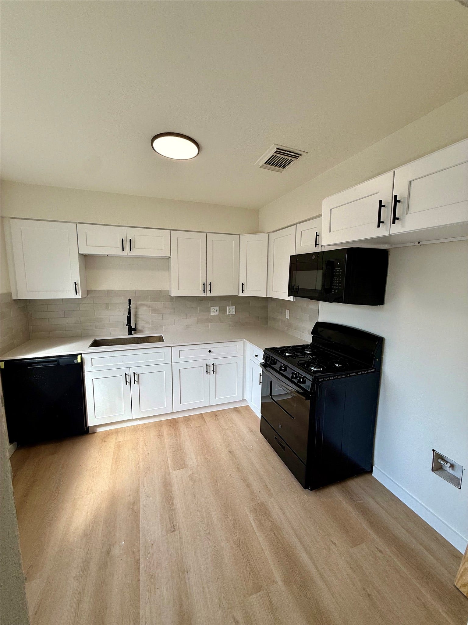 8619 Hazy Meadow Lane, Houston, TX 77040 8619 Hazy Meadow Lane, Houston, TX 77040