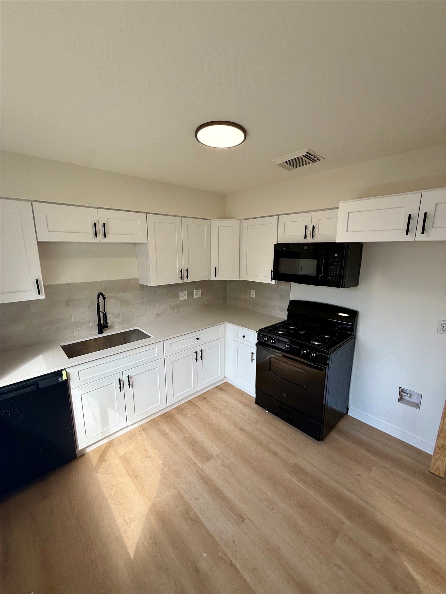 8619 Hazy Meadow Lane, Houston, TX 77040 8619 Hazy Meadow Lane, Houston, TX 77040