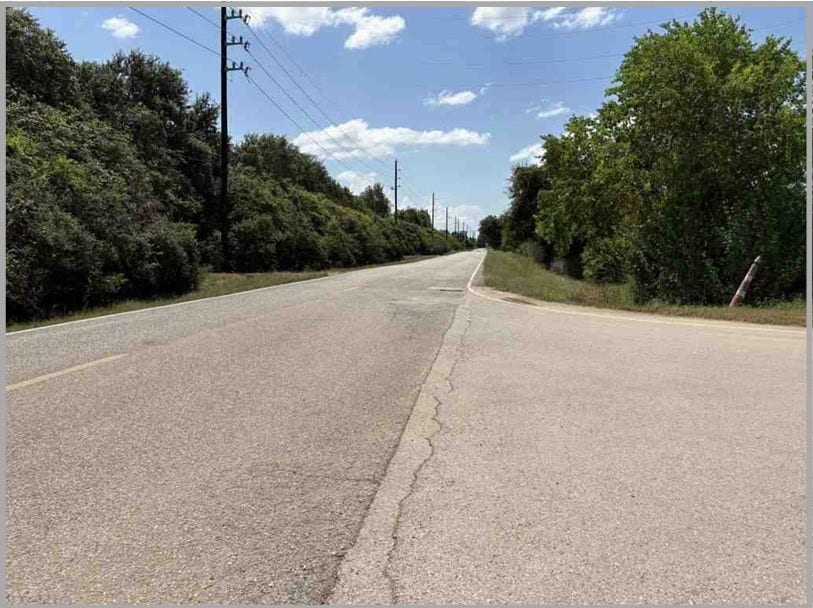 9935 County Road 67, Manvel, TX 77578 9935 County Road 67, Manvel, TX 77578