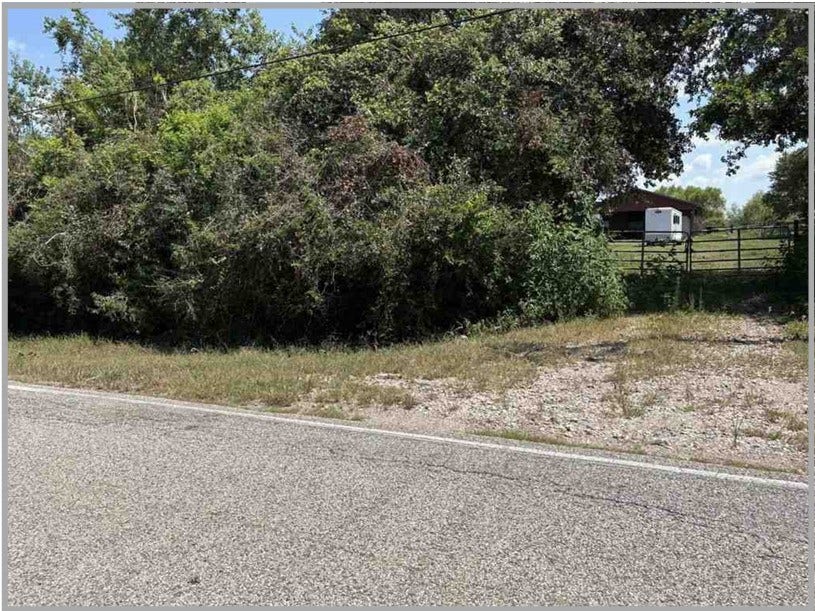9935 County Road 67, Manvel, TX 77578 9935 County Road 67, Manvel, TX 77578