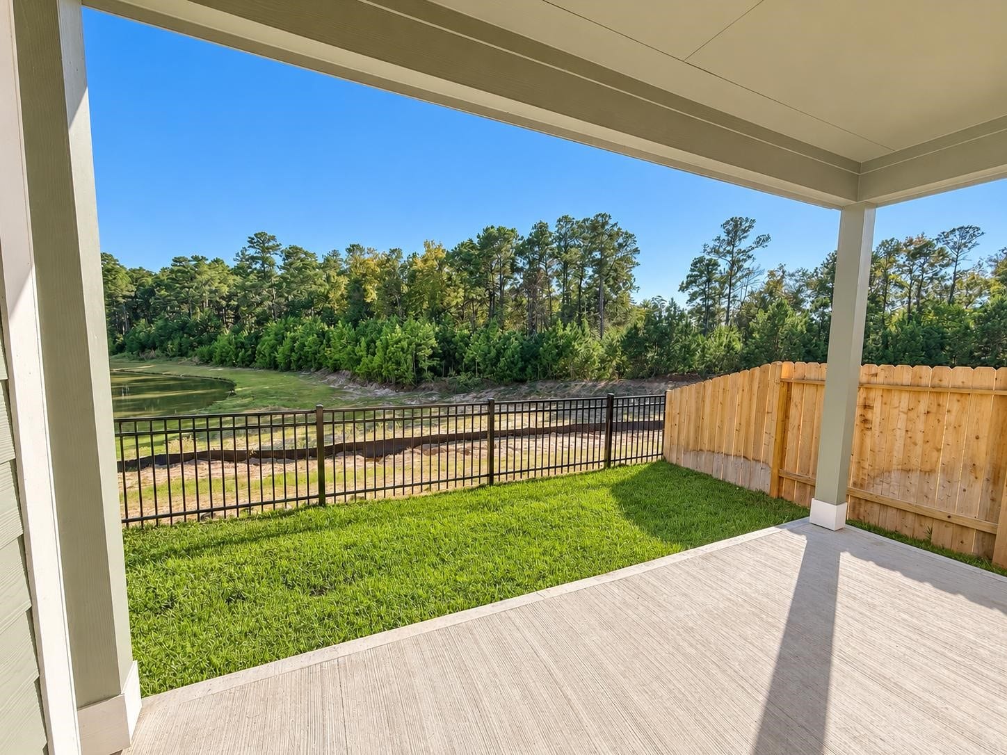 7734 Bergamot Circle, Magnolia, TX 77354 7734 Bergamot Circle, Magnolia, TX 77354
