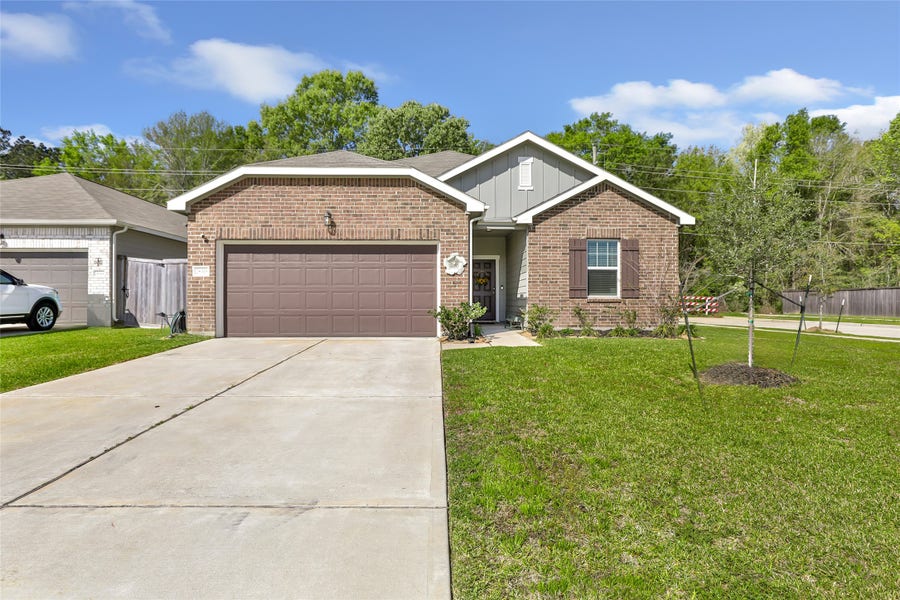 Property photo for 28319 Peppard Lane, Huffman, TX