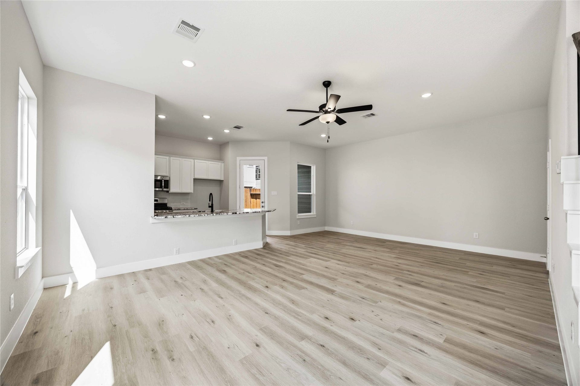 13218 Opera Drive, Houston, TX 77047 13218 Opera Drive, Houston, TX 77047