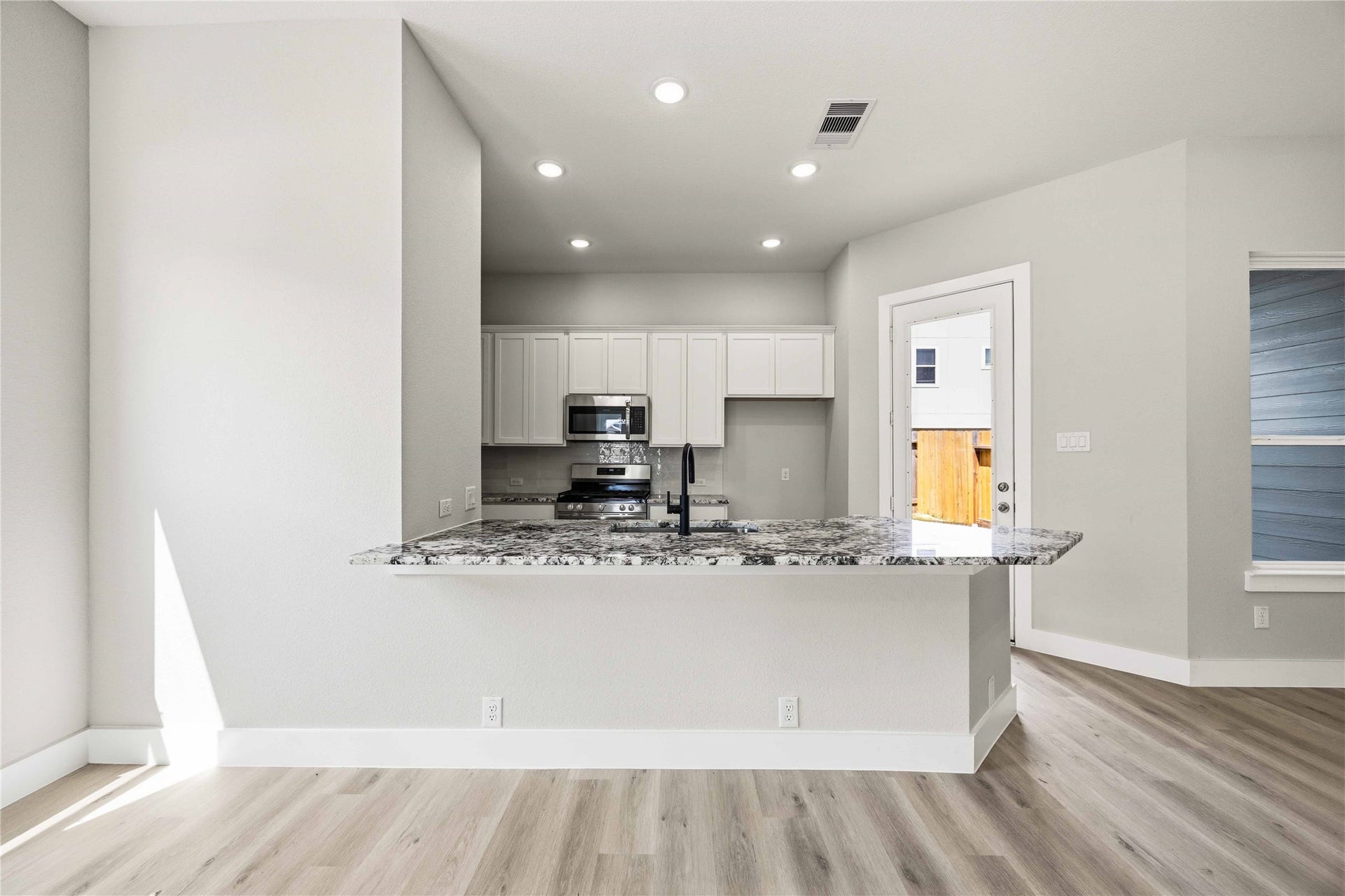 13218 Opera Drive, Houston, TX 77047 13218 Opera Drive, Houston, TX 77047