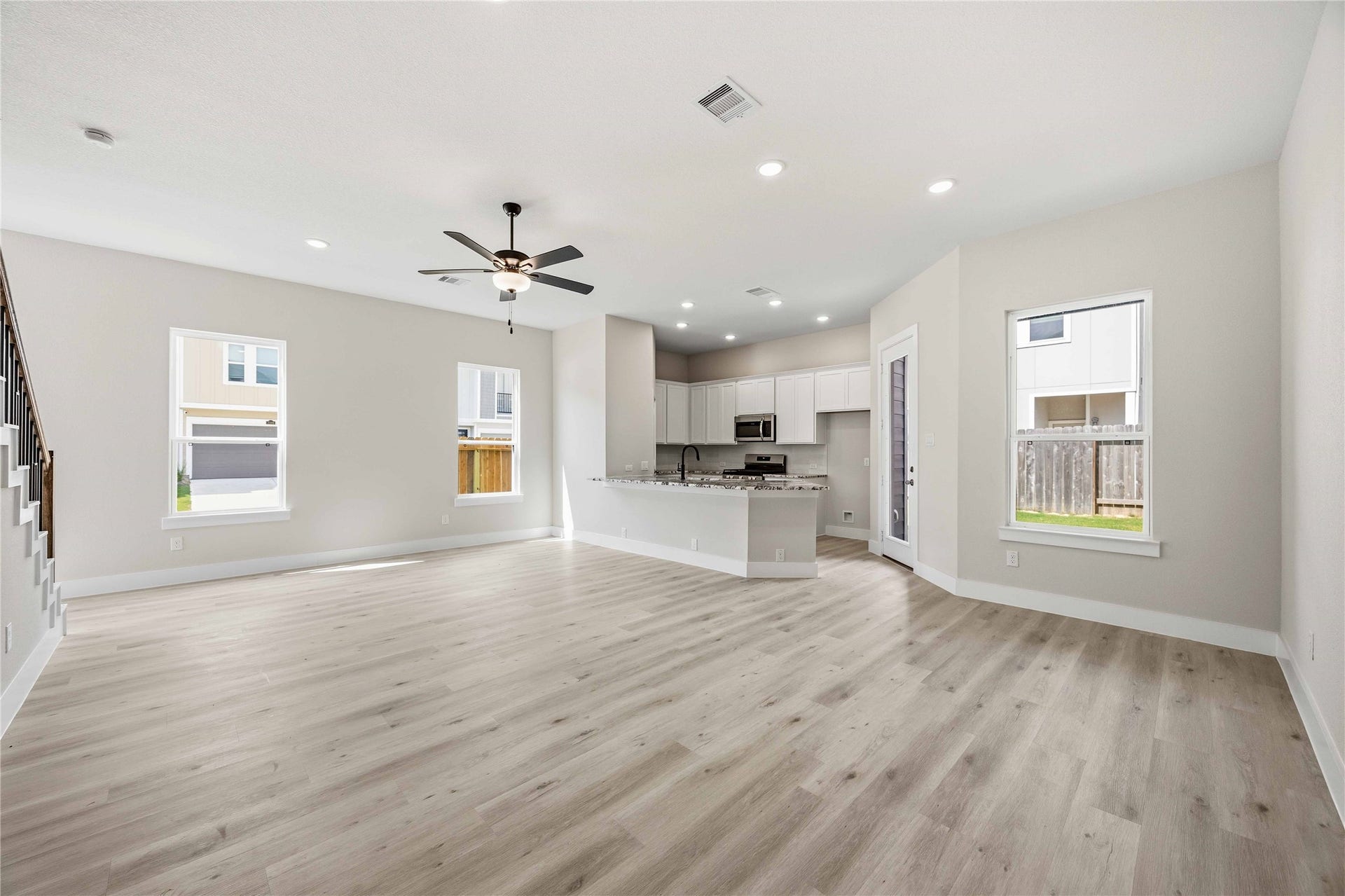 13218 Opera Drive, Houston, TX 77047 13218 Opera Drive, Houston, TX 77047