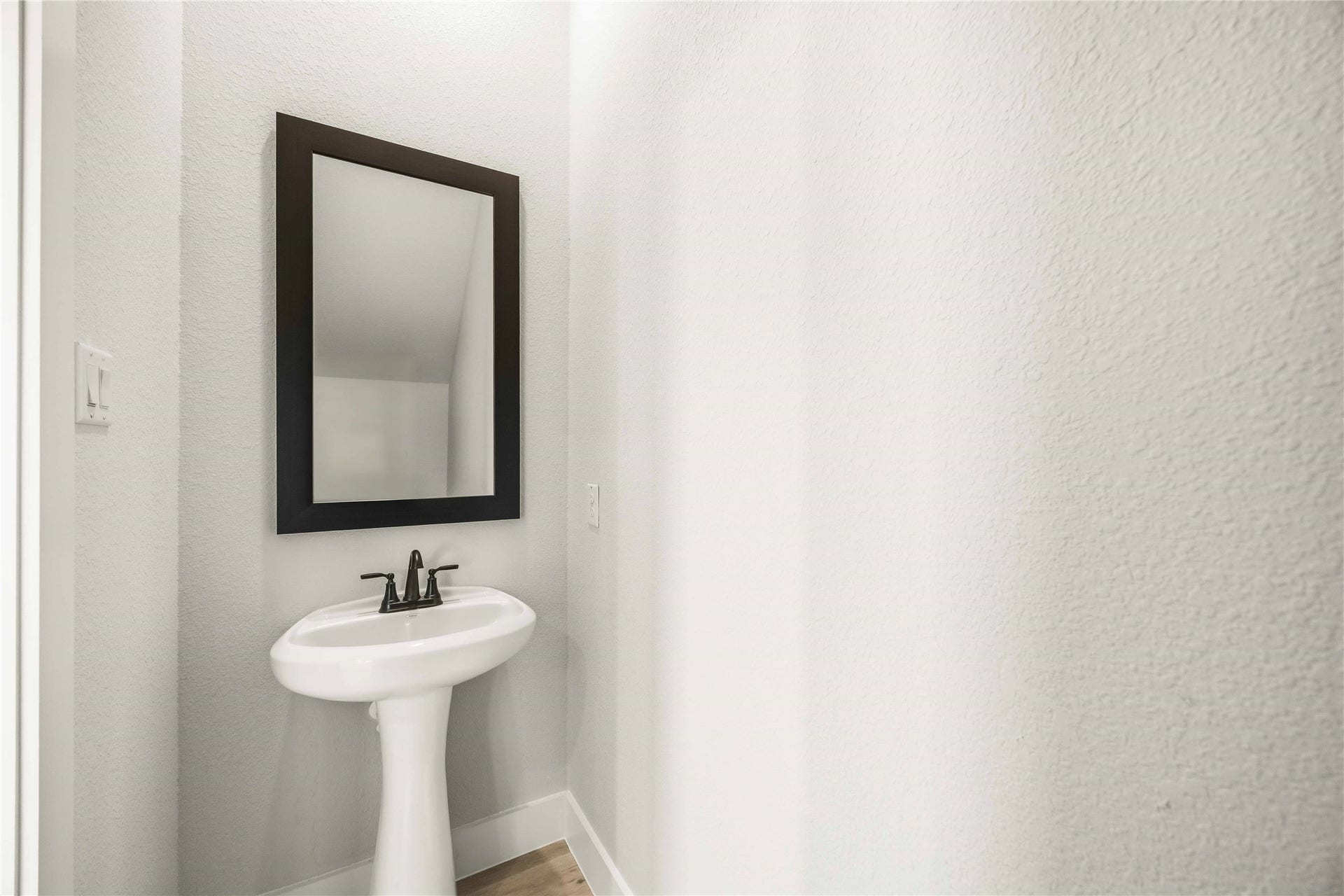 13218 Opera Drive, Houston, TX 77047 13218 Opera Drive, Houston, TX 77047