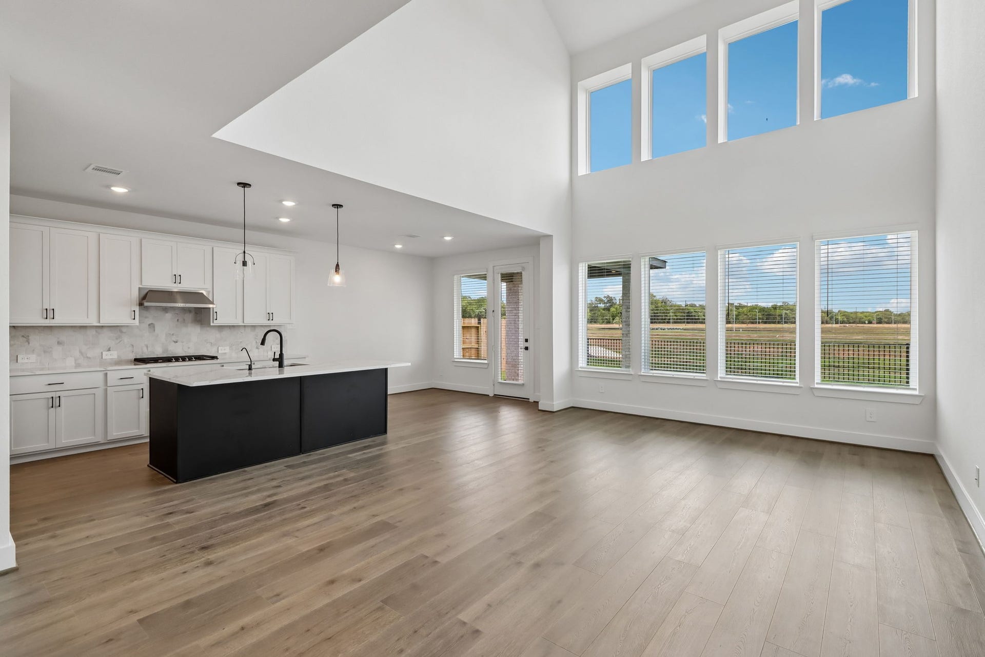 2822 Duchess Drive, Rosenberg, TX 77471 2822 Duchess Drive, Rosenberg, TX 77471