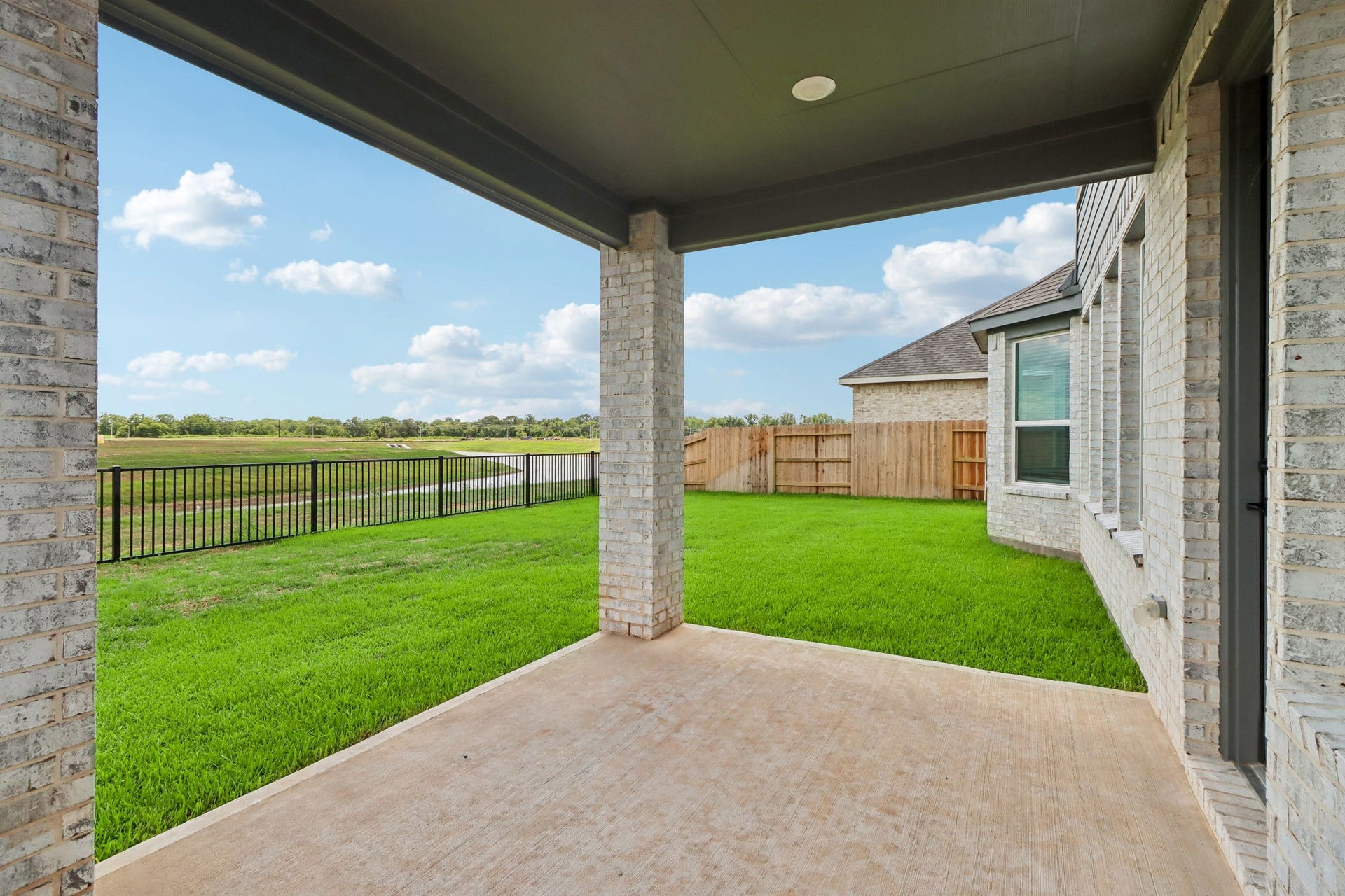 2822 Duchess Drive, Rosenberg, TX 77471 2822 Duchess Drive, Rosenberg, TX 77471