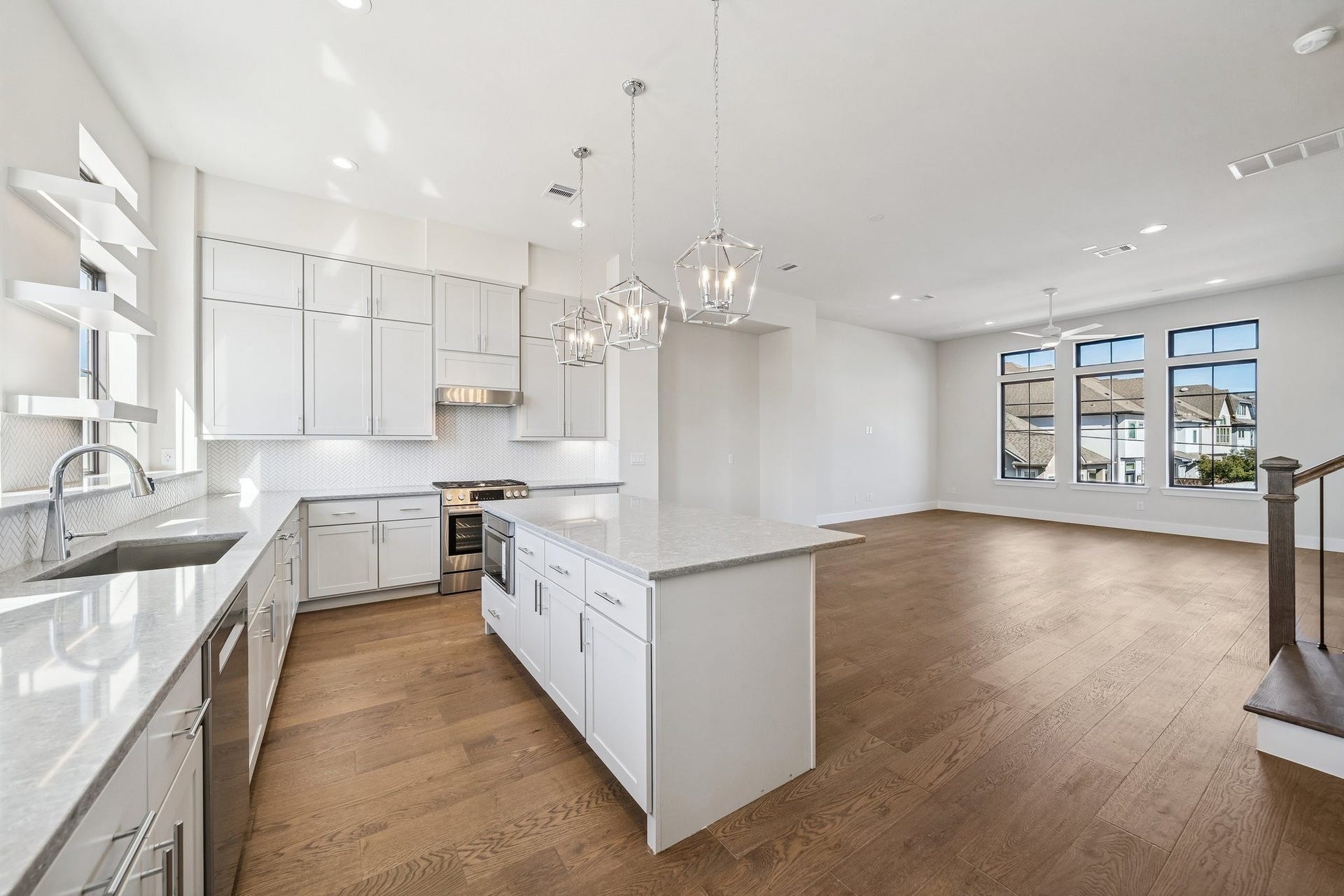 8712 Padua Lane, Houston, TX 77055 8712 Padua Lane, Houston, TX 77055