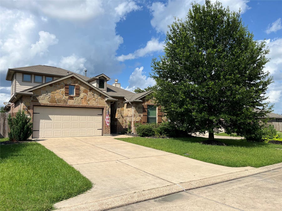 Property photo for 102 Piney Pathway, Magnolia, TX