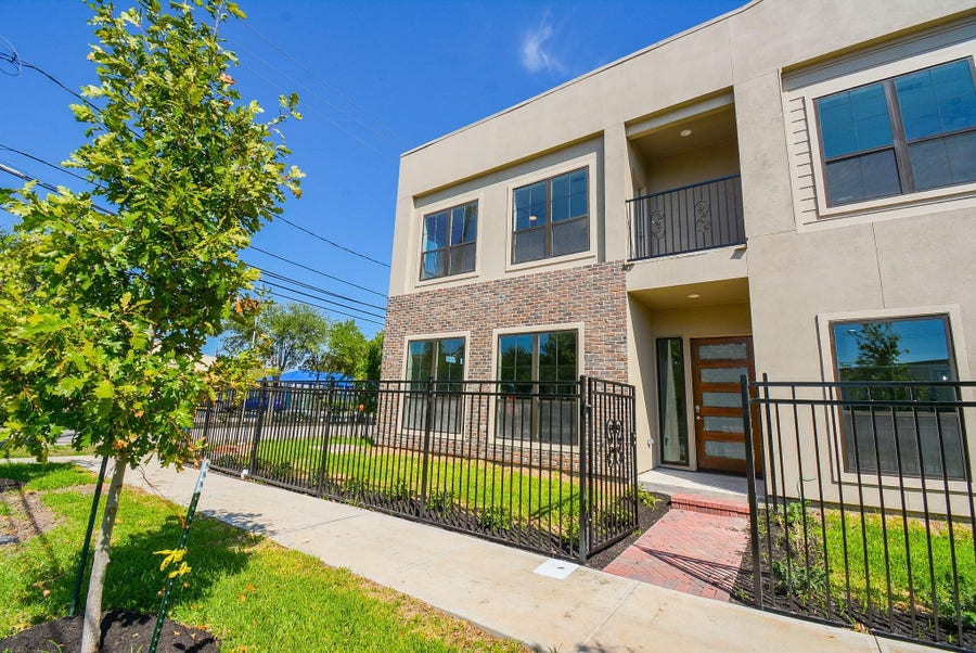Property photo for 149 S 66 Street, Houston, TX