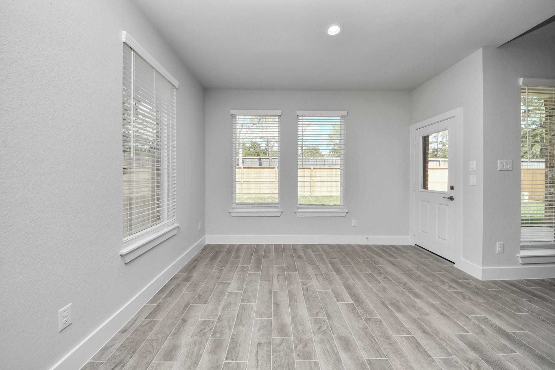 3213 Skerne Spring Drive, Spring, TX 77373 Enjoy breakfast with ease in the connected and cozy breakfast area, seamlessly integrated with the kitchen for utmost convenience. Step through the back door for a breath of fresh air onto the covered patio, extending your living space to the outdoors. Sample photo of completed home with similar floor plan. Actual colors and selections may vary.