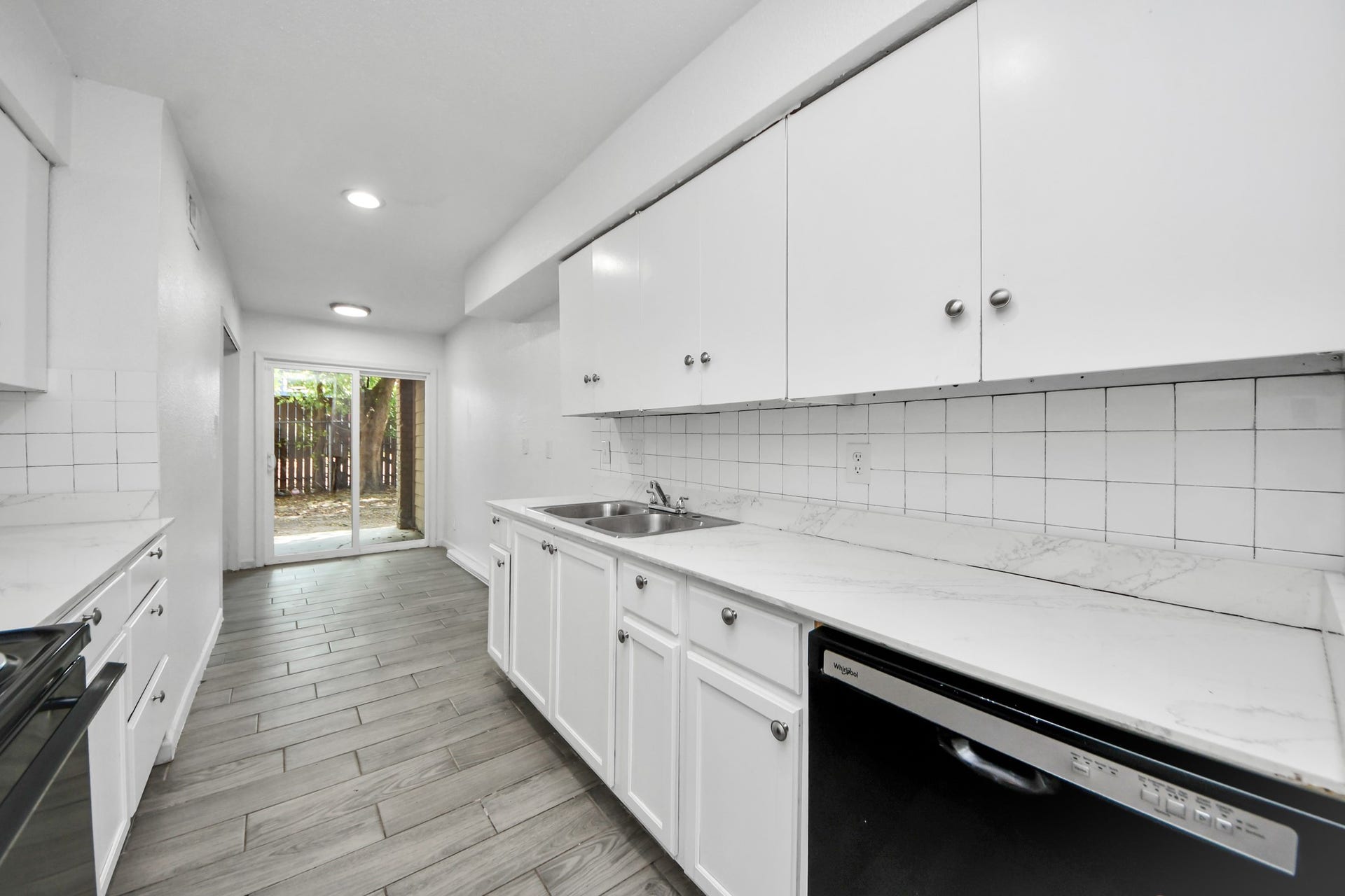 6200 W Tidwell Road, #703, Houston, TX 77092 Kitchen