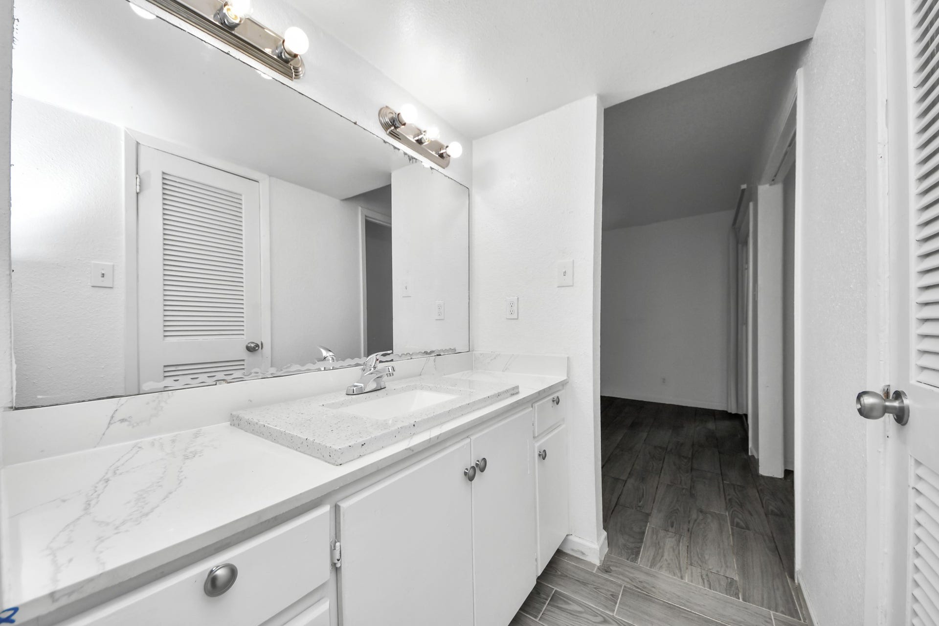 6200 W Tidwell Road, #703, Houston, TX 77092 6200 W Tidwell Road, #703, Houston, TX 77092