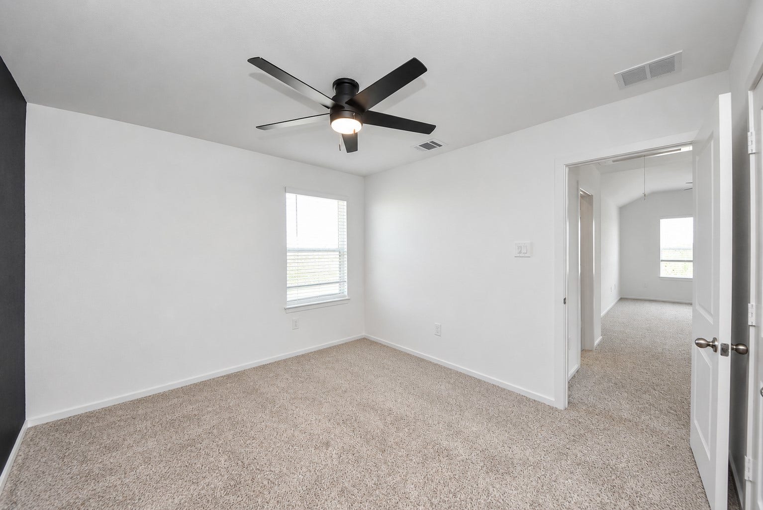 9122 Sunset Marina Way, Iowa Colony, TX 77583 digitally decluttered