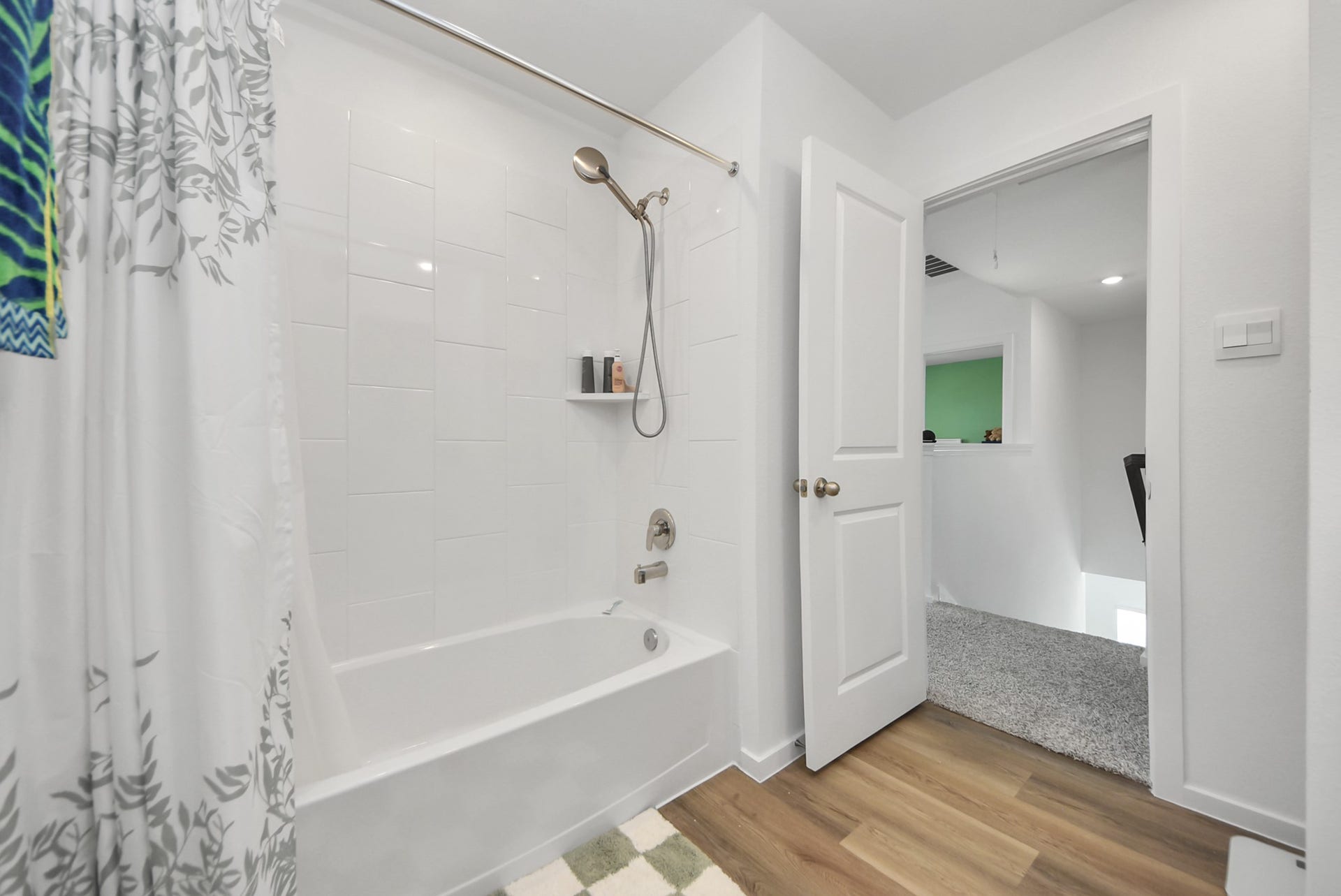 9122 Sunset Marina Way, Iowa Colony, TX 77583 digitally decluttered