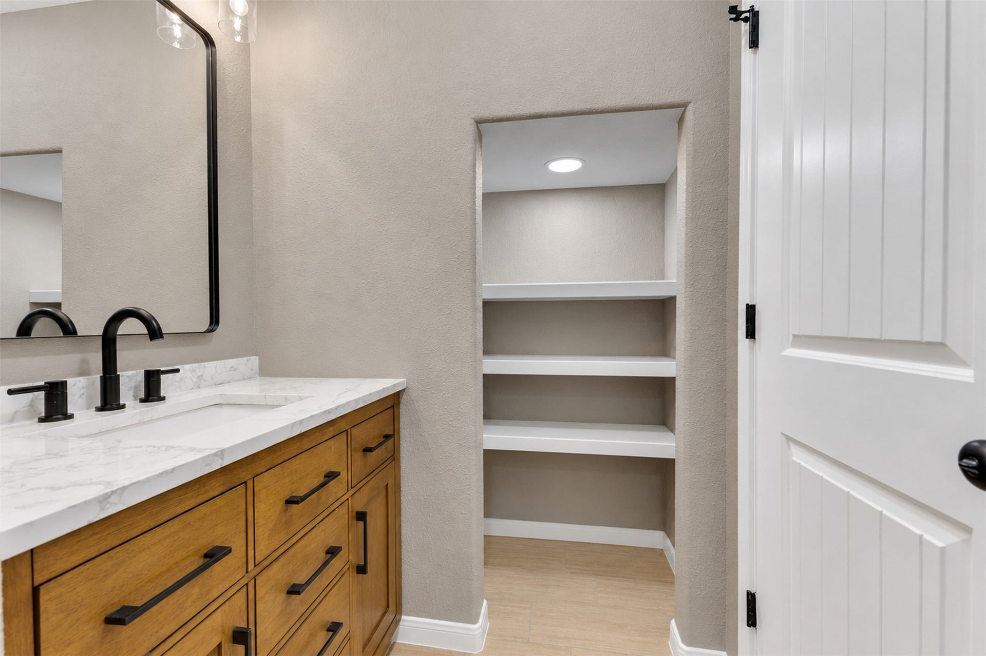 12615 Alsea Bay Court, Humble, TX 77346 Jack & Jill Vanity