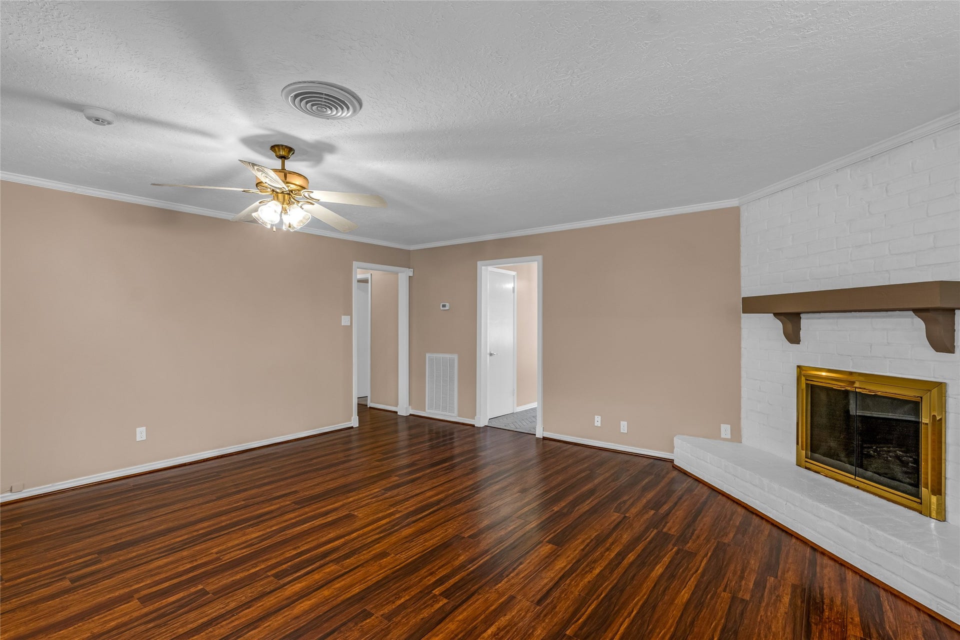 2015 West Street, Rosenberg, TX 77471 2015 West Street, Rosenberg, TX 77471