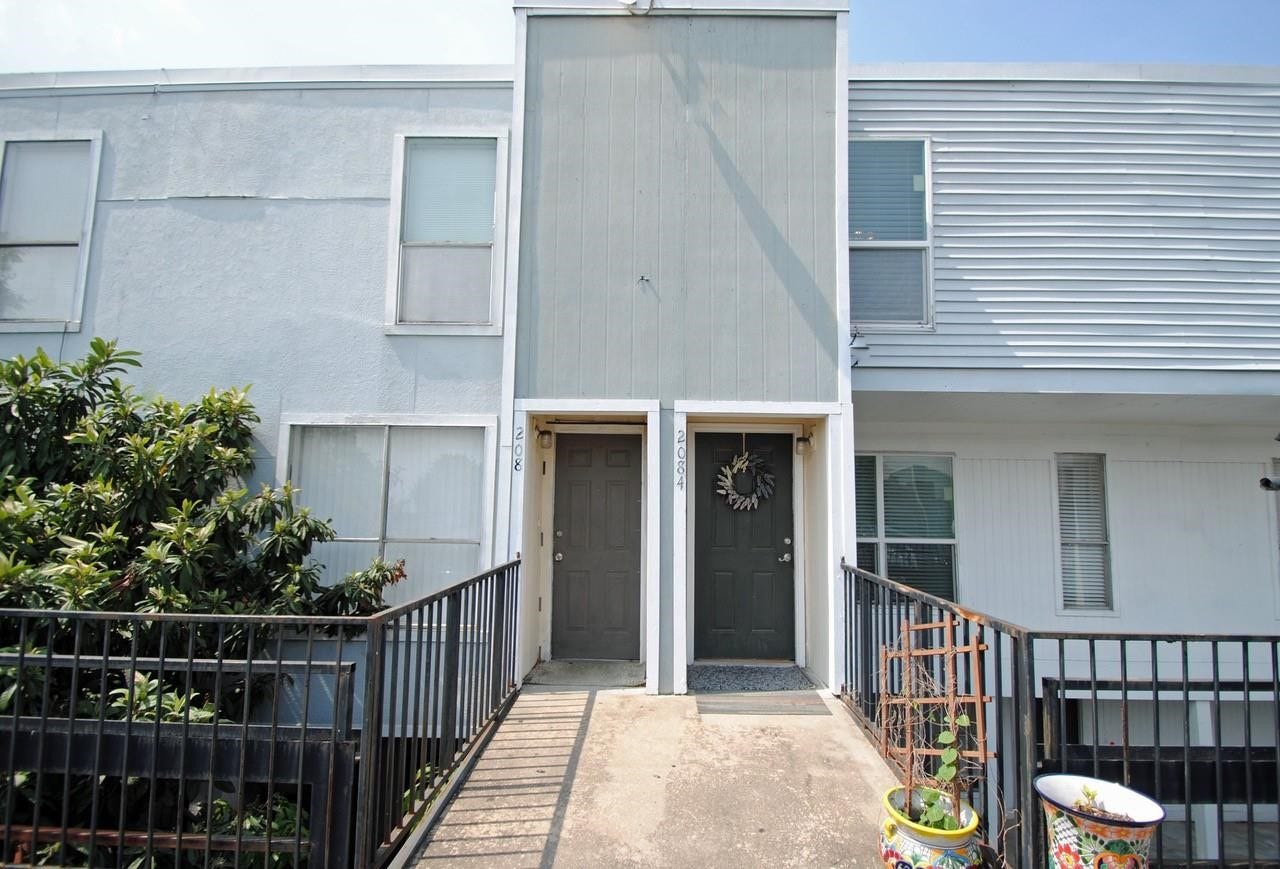 781 Country Place Drive, #2084, Houston, TX 77079 781 Country Place Drive, #2084, Houston, TX 77079