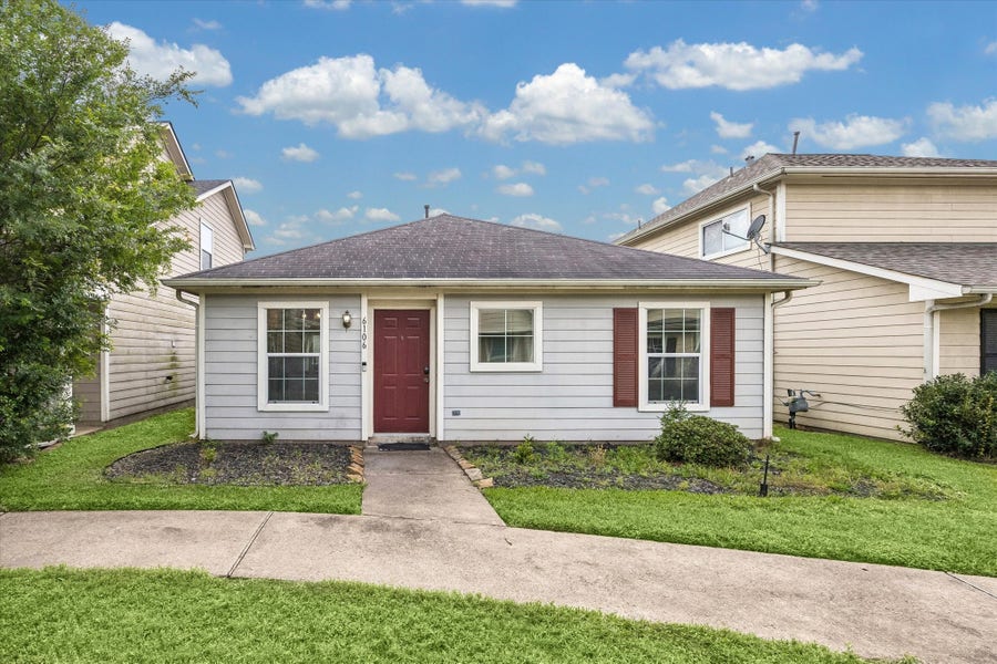 Property photo for 6106 Settlers Lake Circle E, Katy, TX