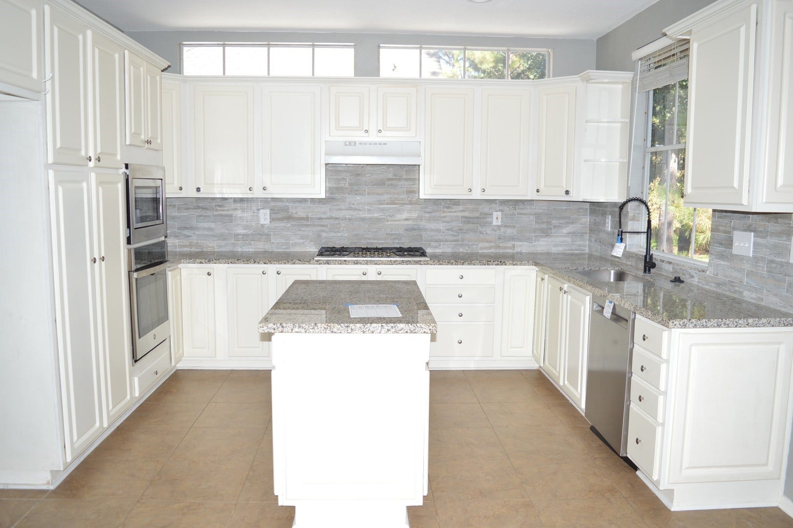 43 Glade Bank Place, Spring, TX 77382 43 Glade Bank Place, Spring, TX 77382
