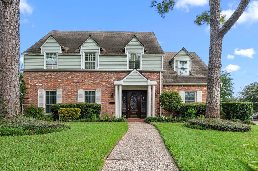 Property photo for 14302 Apple Tree Road, Houston, TX