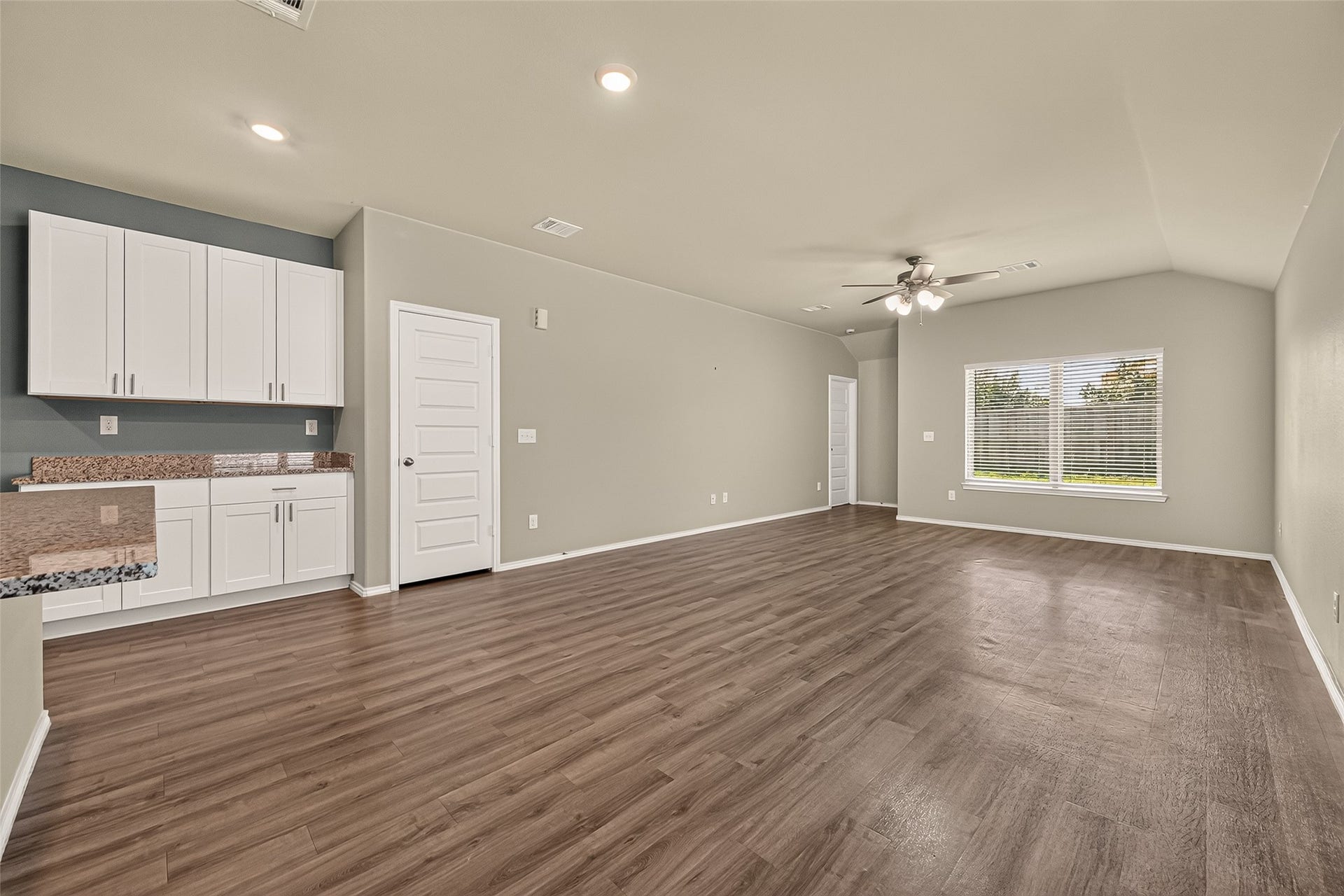 25471 Blue Mistflower Drive, Montgomery, TX 77316 View from Entry Way to Open concept Living Room and Dining Room