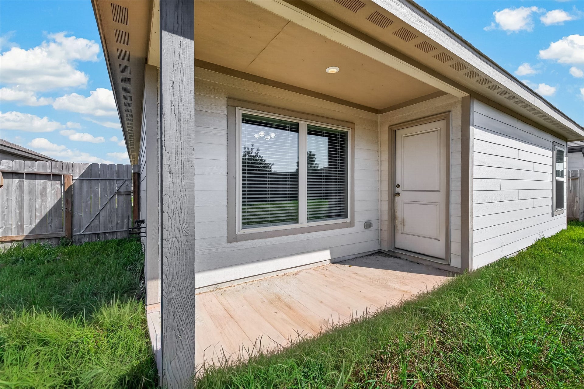 25471 Blue Mistflower Drive, Montgomery, TX 77316 Back Patio