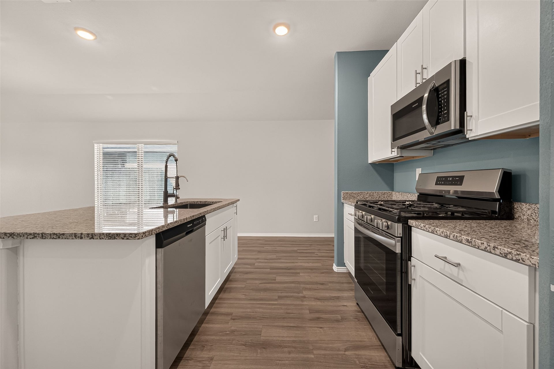 25471 Blue Mistflower Drive, Montgomery, TX 77316 25471 Blue Mistflower Drive, Montgomery, TX 77316