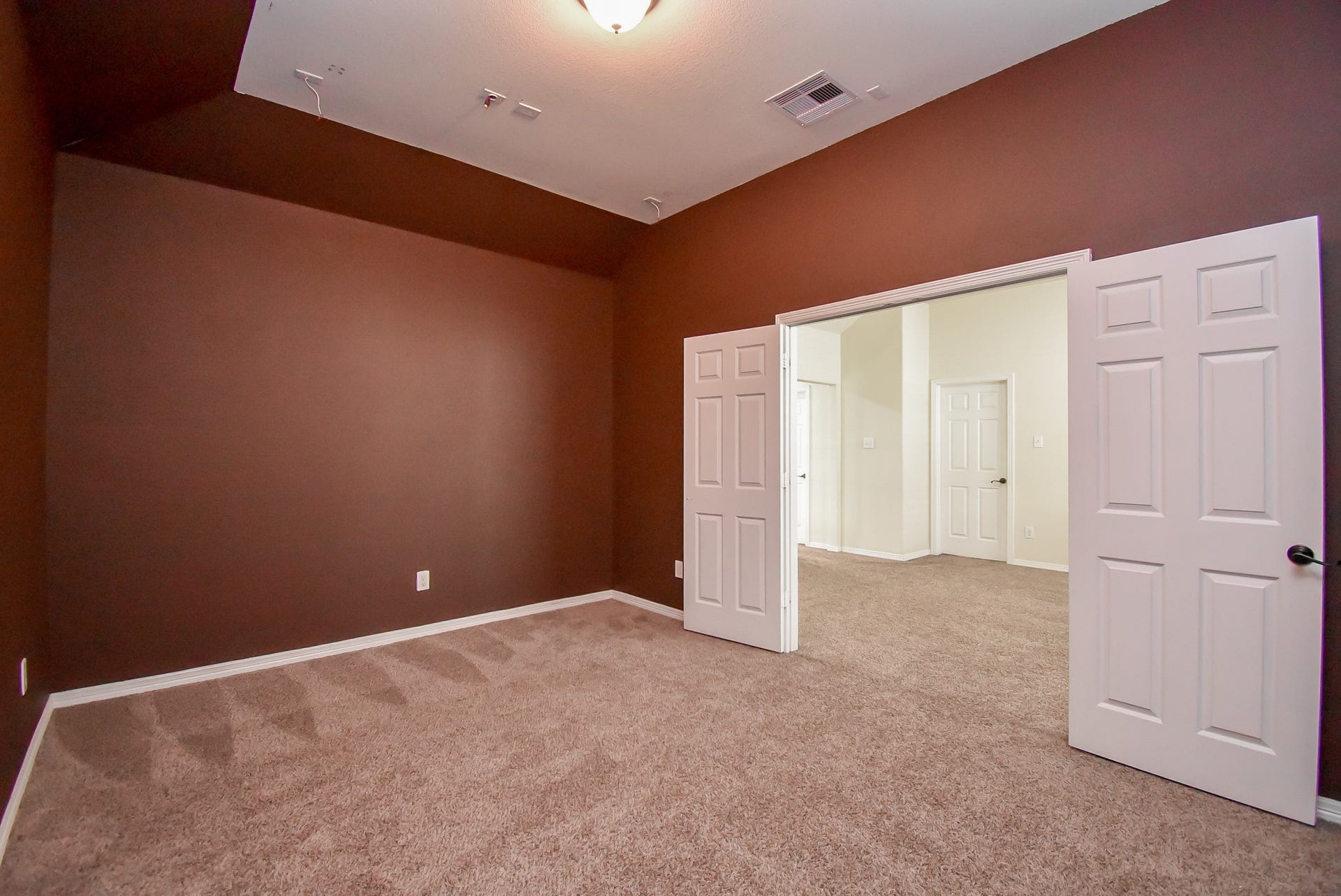 27807 Ashbrook Falls Court, Fulshear, TX 77441 Come enjoy the relaxation of the theater/media room!